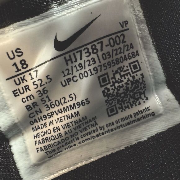 Athletic_Shoes
